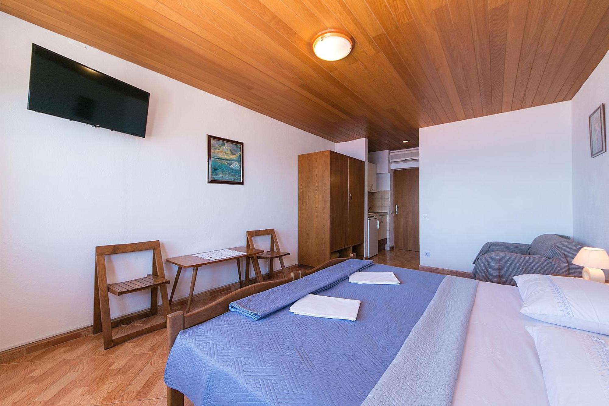 Apartments And Rooms By The Sea Brela, Makarska - 2752 Quarto foto