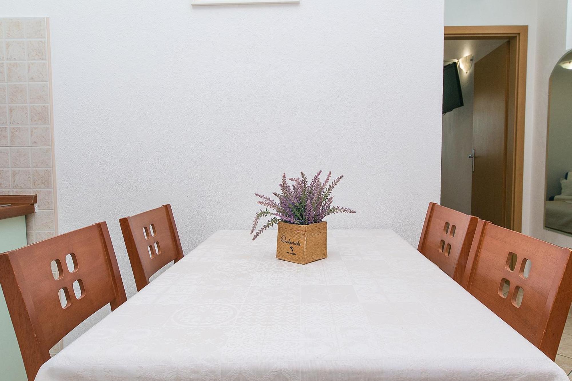 Apartments And Rooms By The Sea Brela, Makarska - 2752 Quarto foto