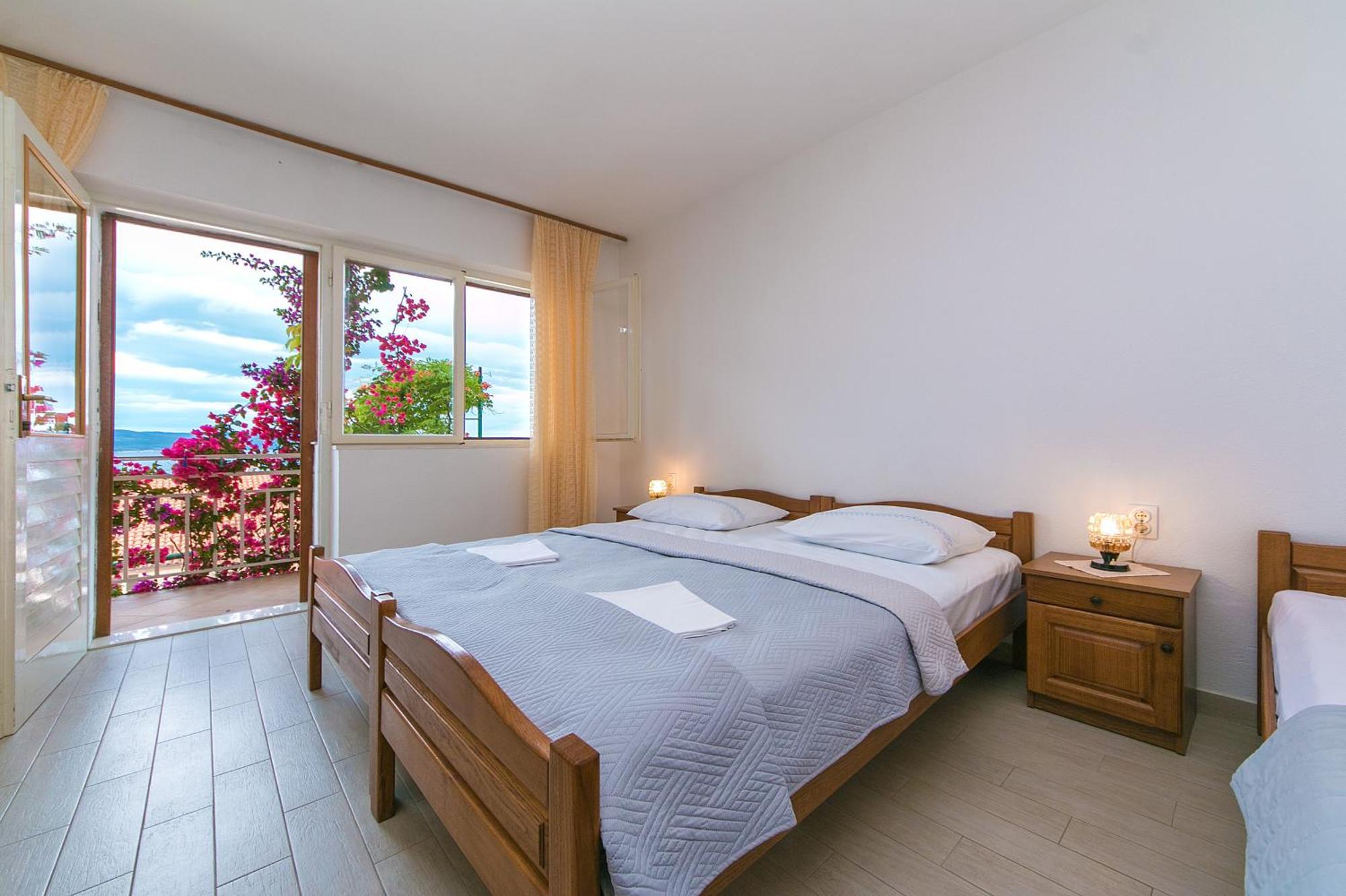 Apartments And Rooms By The Sea Brela, Makarska - 2752 Exterior foto