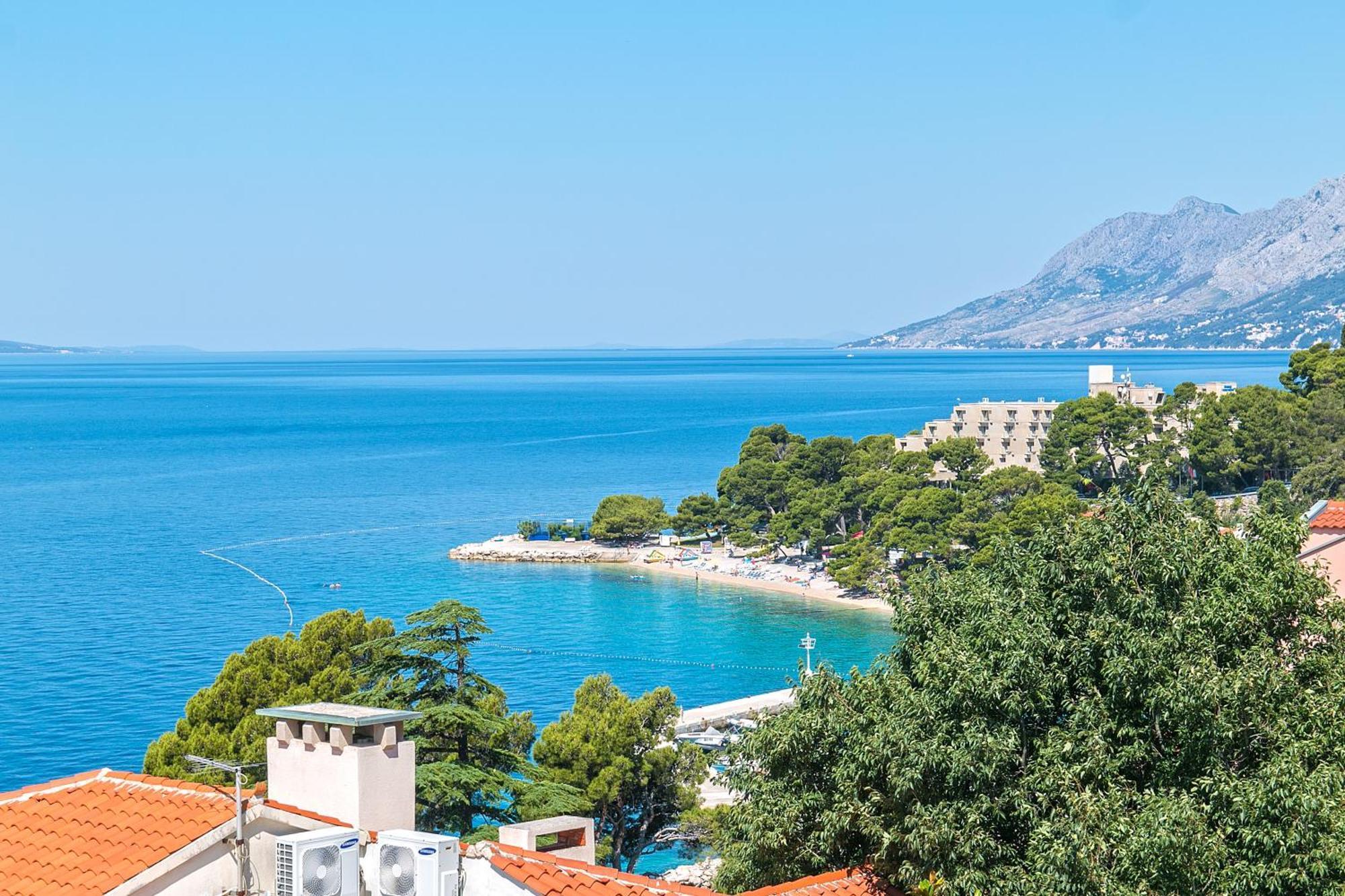 Apartments And Rooms By The Sea Brela, Makarska - 2752 Exterior foto
